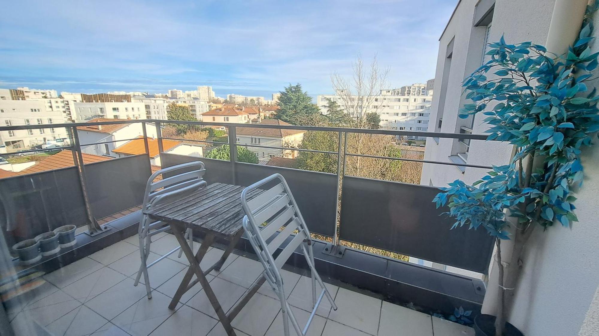 Appartement Cosy 3 Pieces Avec Garage Privatif Saint-Priest  Esterno foto