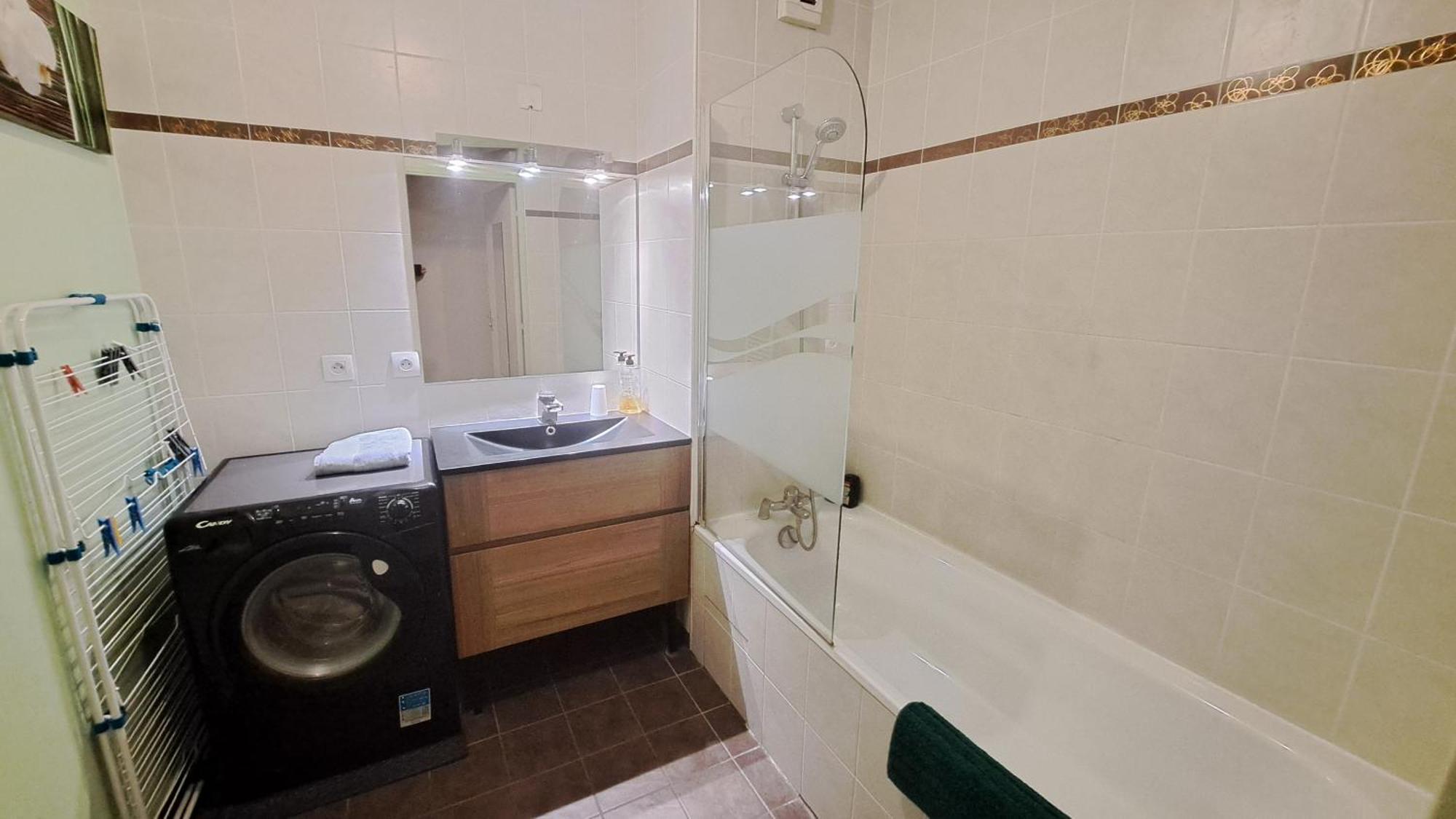 Appartement Cosy 3 Pieces Avec Garage Privatif Saint-Priest  Esterno foto