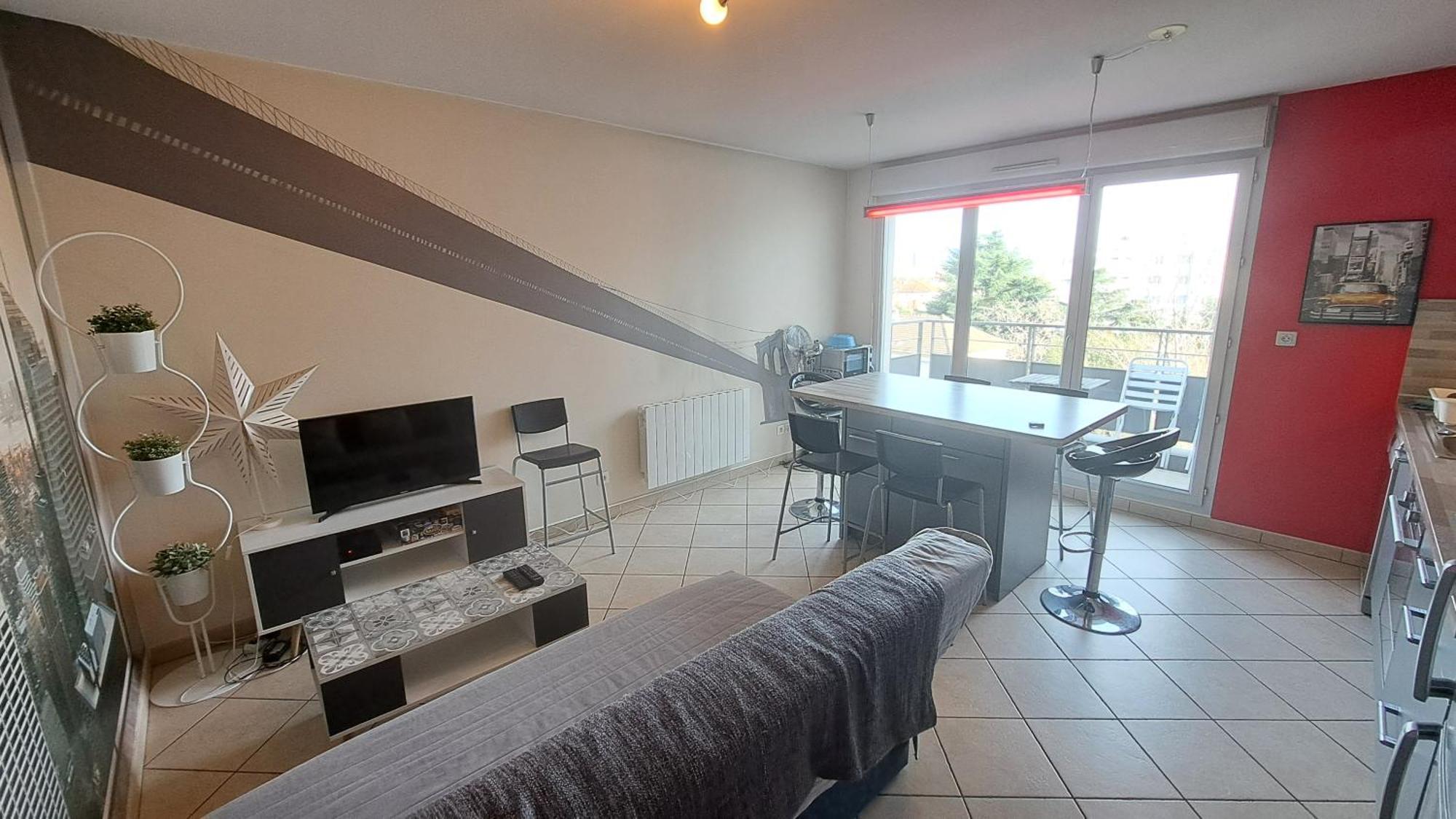 Appartement Cosy 3 Pieces Avec Garage Privatif Saint-Priest  Esterno foto